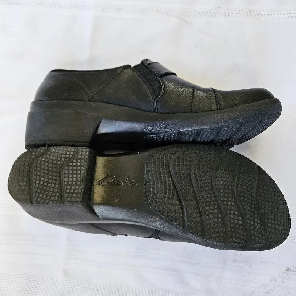 Clarks collection black
